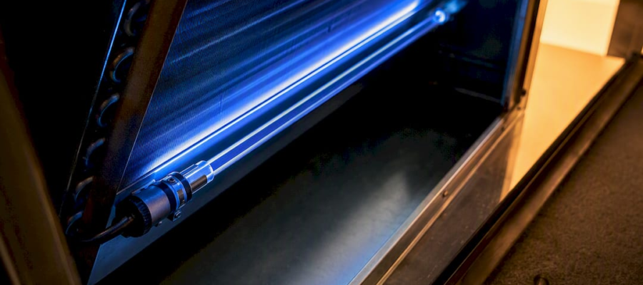 UV lamp illuminating an HVAC evaporator coil