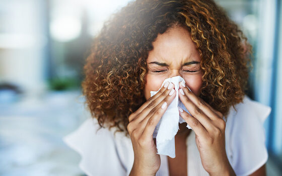 Seven-Ways-to-Manage-Sneezing-A-Handy-Guide-to-Rhinitis